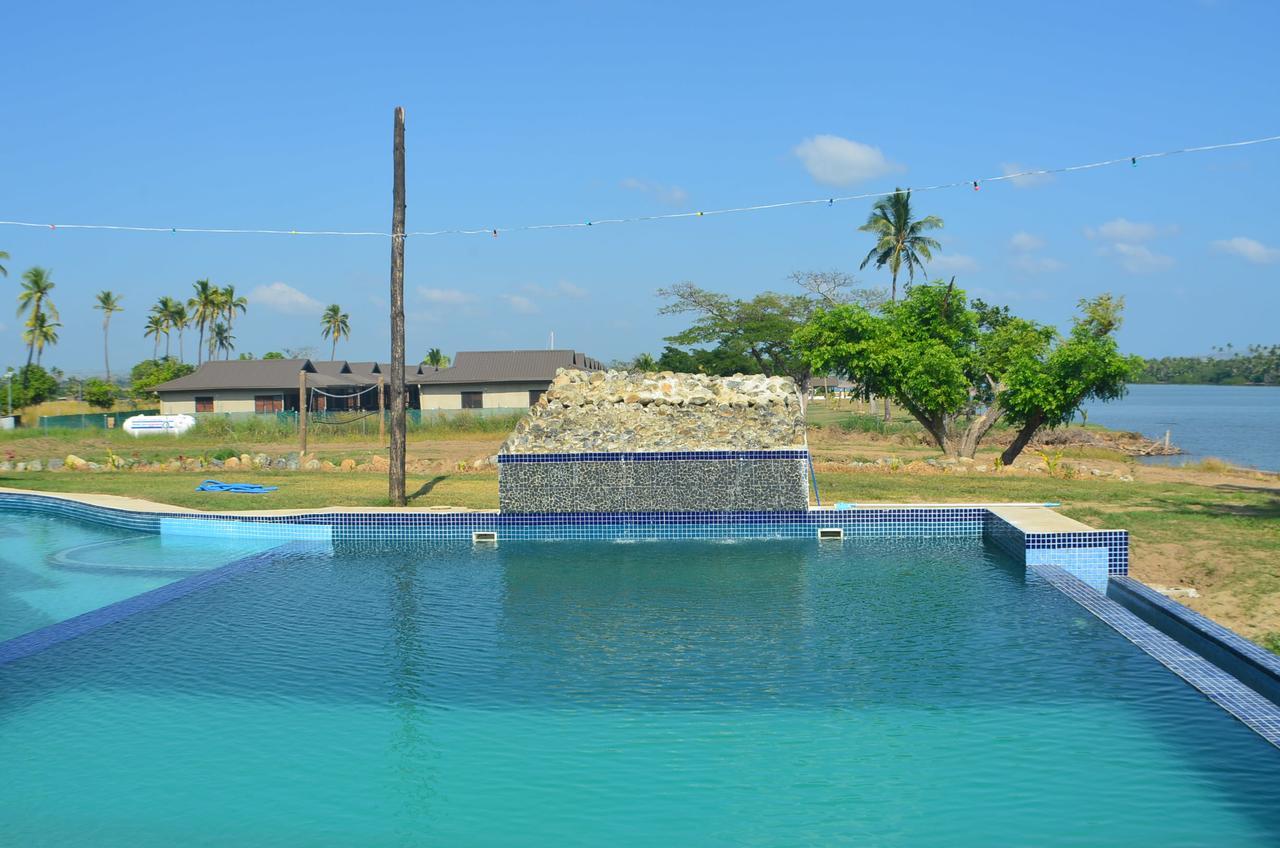 Bayview Cove Resort Nadi Exteriör bild